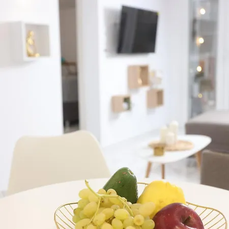 Milou 40 Downtown Apartment *
